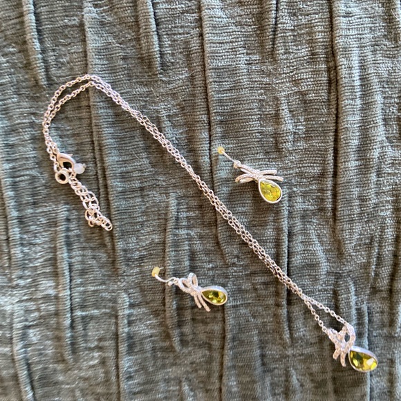 Peridot and diamond necklace and earring set - Picture 3 of 6